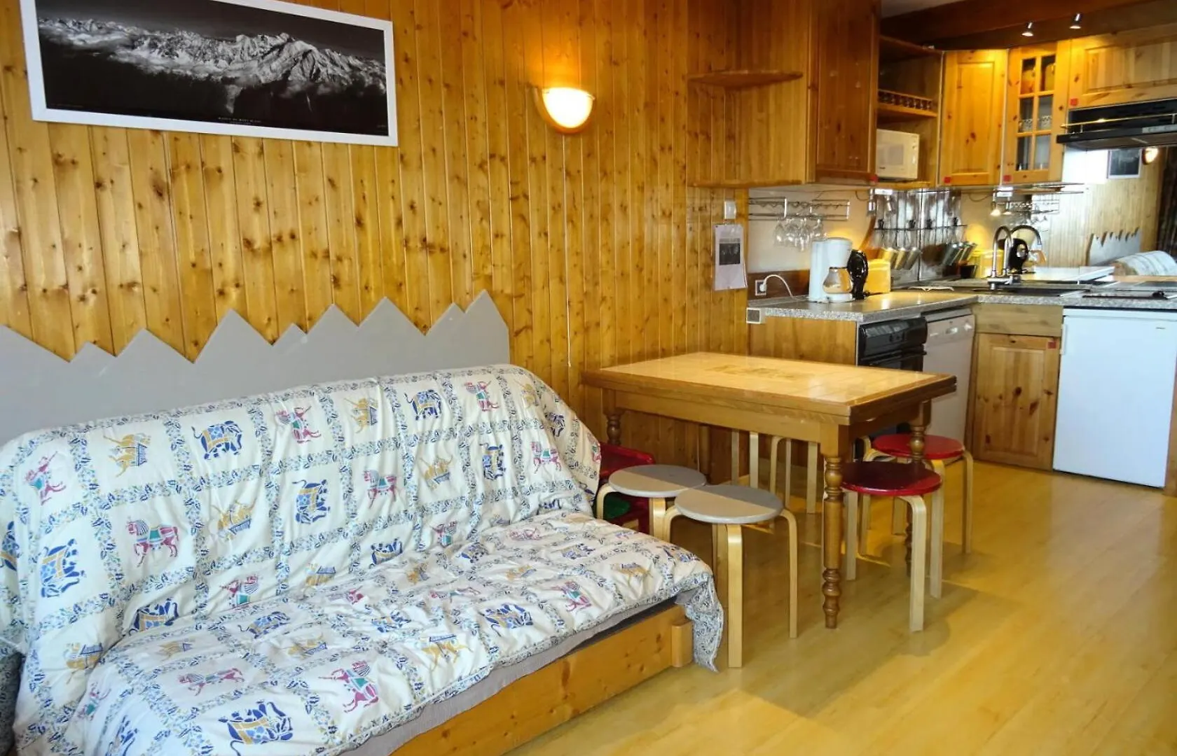 Apartment Residence Lauzieres - Studio 5 Personnes Skis Aux Pieds Et Proche Des Commerces Dans Le Village Du Charvet A Arc 1800 Mae-2054 Les Arcs